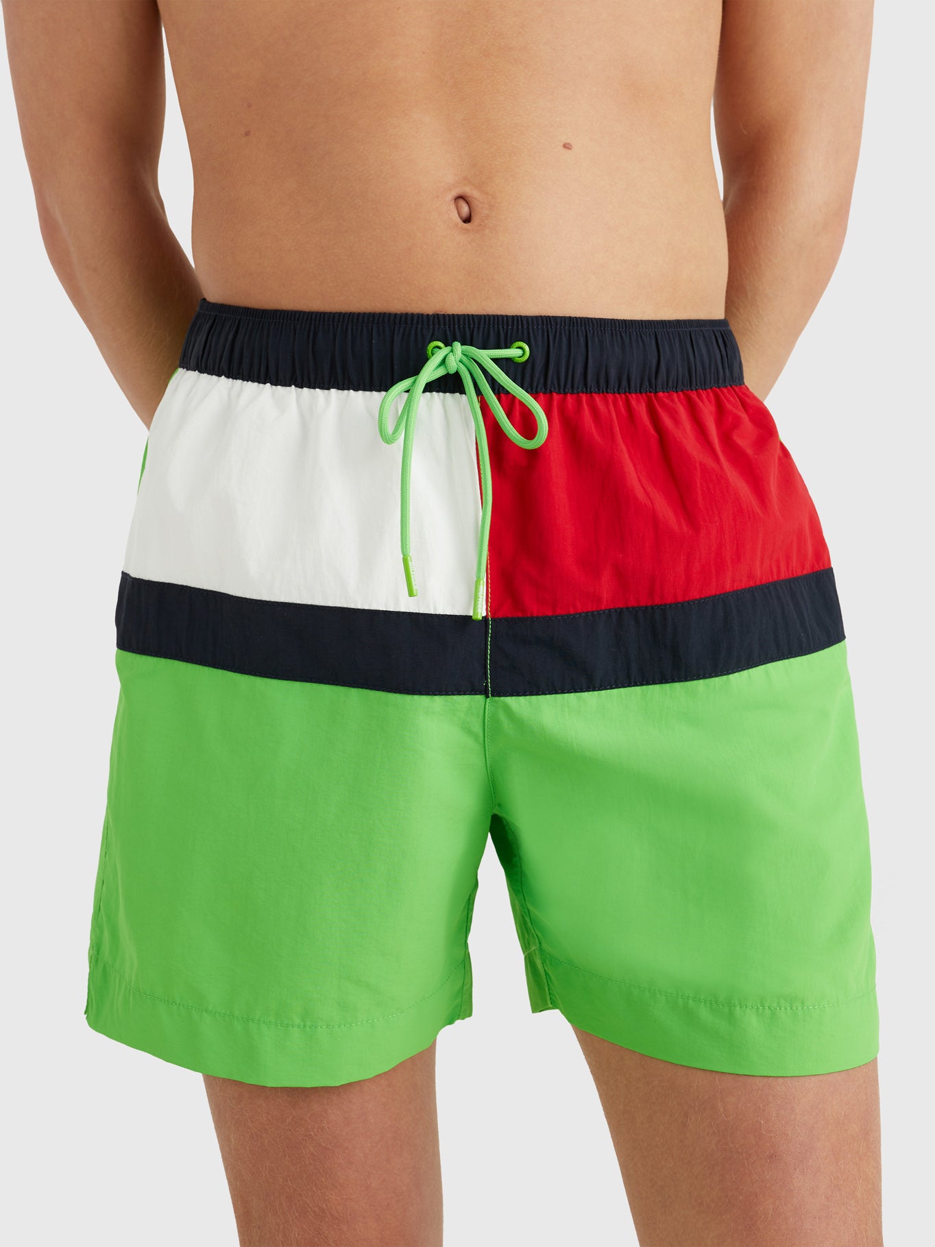 traje-de-bano-tommy-hilfiger-liso-p-caballeros-6